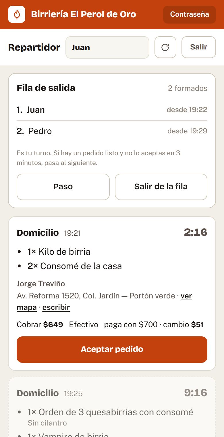 La pantalla del repartidor con su fila de salida y el pedido por cobrar